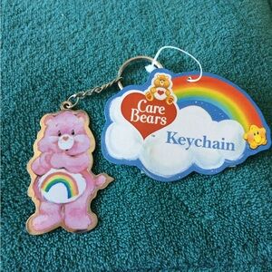 VINTAGE 2002 CARE BEARS METAL KEYCHAIN NEW WITH PKG.